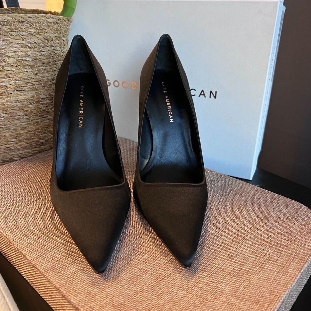 Good American SIZE 7 CLASSIC Black Satin HEEL